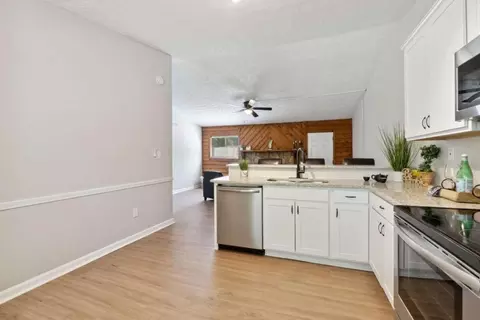 6836 Red Maple Dr, Rex, GA 30273 photo 18