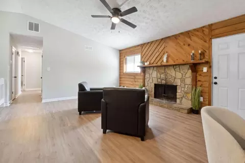 6836 Red Maple Dr, Rex, GA 30273 photo 8