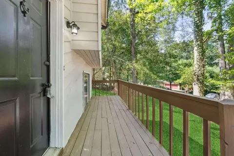 6836 Red Maple Dr, Rex, GA 30273 photo 3
