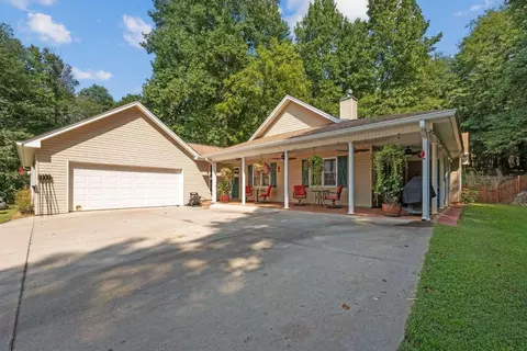 6786 Peck Cir, Dahlonega, GA 30533