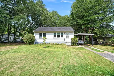 805 Delta Cir, Marietta, GA 30062