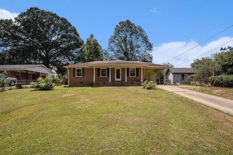 1736 E Mercer Dr, Griffin, GA 30223
