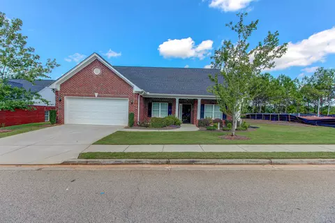 220 Park Place Trl, Social Circle, GA 30025