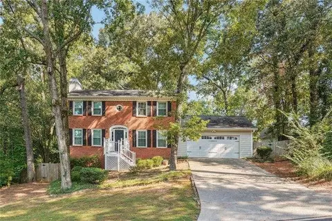 255 Farm Trak, Roswell, GA 30075