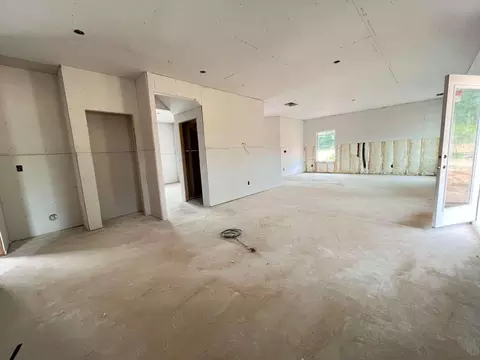1060 Emmas Ct, Monroe, GA 30656 photo 9