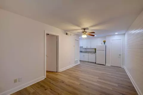 2805 NExpressway B 11 #B11, Atlanta, GA 30345