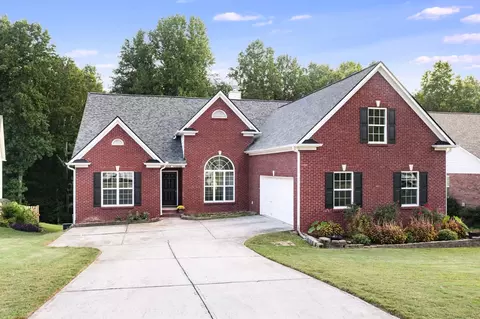 180 Bent Ridge Dr S, Dawsonville, GA 30534