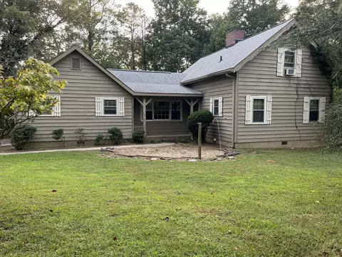 6071 Moonlight Meadow Dr, Gainesville, GA 30506