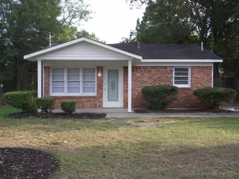 207 Sunstede Rd, Warner Robins, GA 31093