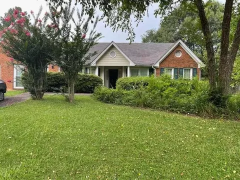 2372 Condor Dr, Lawrenceville, GA 30044