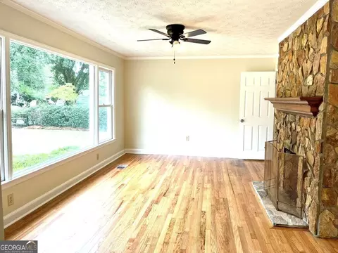 208 Penn Ave, Dublin, GA 31021 photo 3