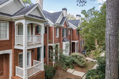 1194 Brookhaven Gln NE, Atlanta, GA 30319
