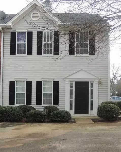349 Timber Gate Dr, Lawrenceville, GA 30045