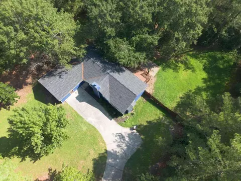 661 Locust Rd, Locust Grove, GA 30248 photo 2