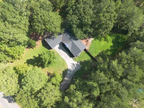 661 Locust Rd, Locust Grove, GA 30248 photo 3