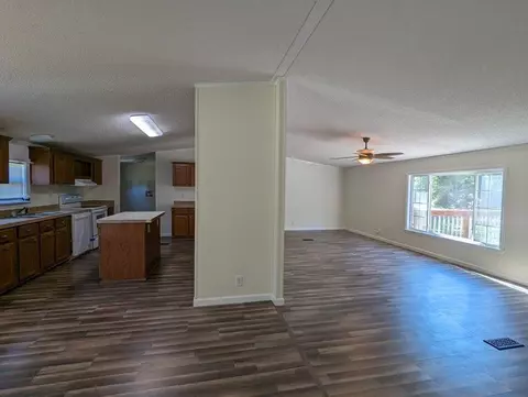 56 Riverside Loop, Jesup, GA 31545 photo 4