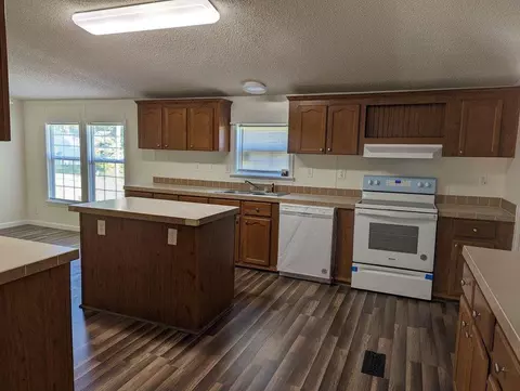 56 Riverside Loop, Jesup, GA 31545 photo 5