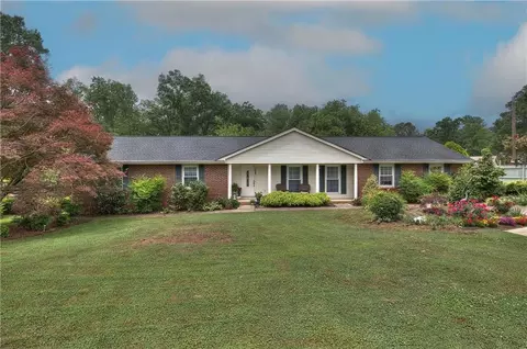 226 Green Acre Ln, Cartersville, GA 30121