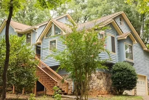 3849 Lamplighter Cir, Duluth, GA 30096