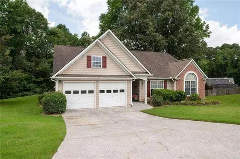 4001 Mcpherson Dr, Acworth, GA 30101