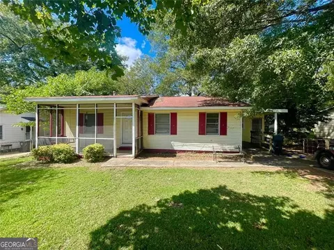 127 Cecelia Cir, Jonesboro, GA 30236