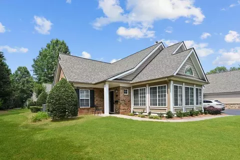 1506 Sweet Apple Cir, Alpharetta, GA 30004