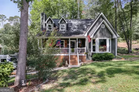 96 Regent Ct, Douglasville, GA 30134