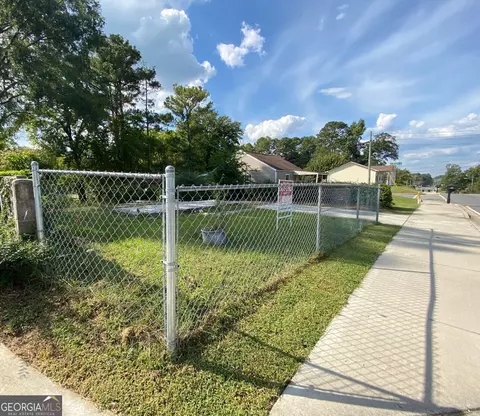 209 Fields Ave, Dalton, GA 30721 photo 3