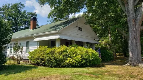 5815 Lights Ferry Rd, Flowery Branch, GA 30542