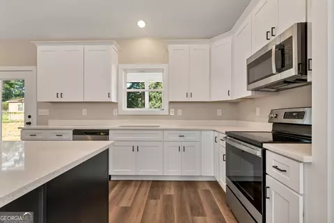 910 Lakeview Hts, Cornelia, GA 30531 photo 10