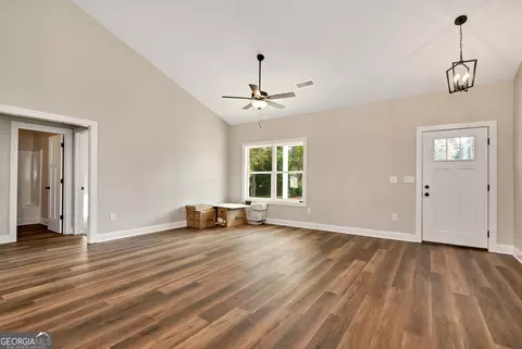 910 Lakeview Hts, Cornelia, GA 30531 photo 5