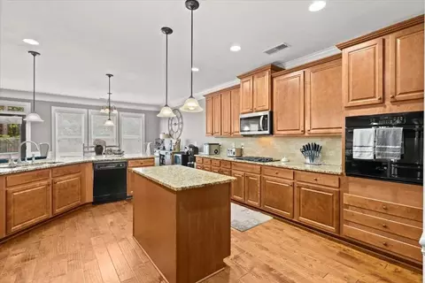 135 Riverstone Dr, Covington, GA 30014 photo 18