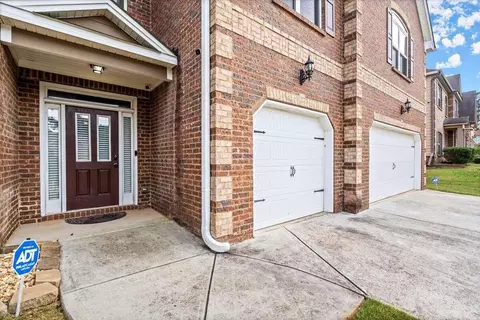 135 Riverstone Dr, Covington, GA 30014 photo 3