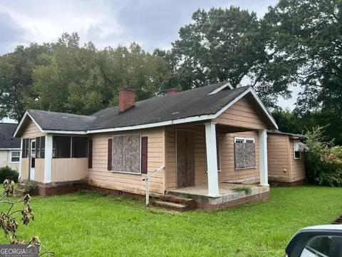 305 NE Camp St, Rome, GA 30165