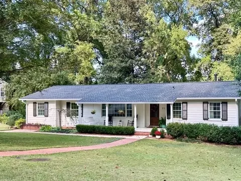 216 E Lane Cir, Lagrange, GA 30240