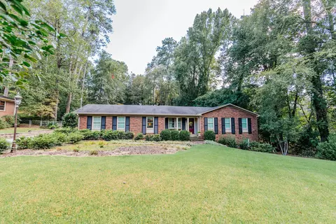 863 Dogwood Cir, Macon, GA 31210