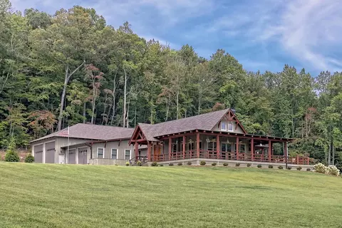 667 Ledfo Rd, Dillard, GA 30537
