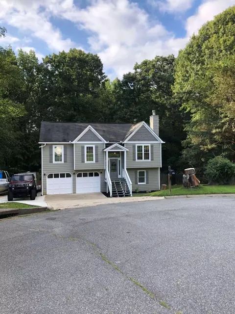 133 Aztec Way SE, Acworth, GA 30102