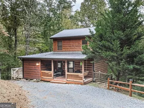 151 Oneida Cir, Ellijay, GA 30540