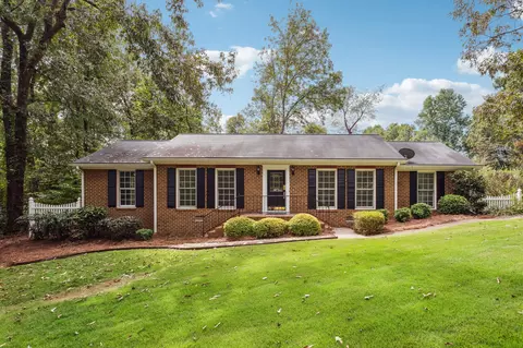 3705 Arrowhead Pl, Gainesville, GA 30506