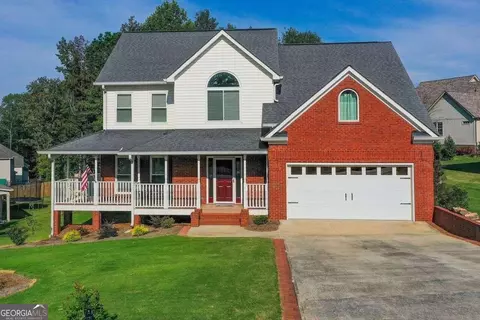 104 River Birch Dr, Carrollton, GA 30116