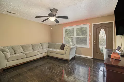 5123 4th St, Morrow, GA 30260 photo 3