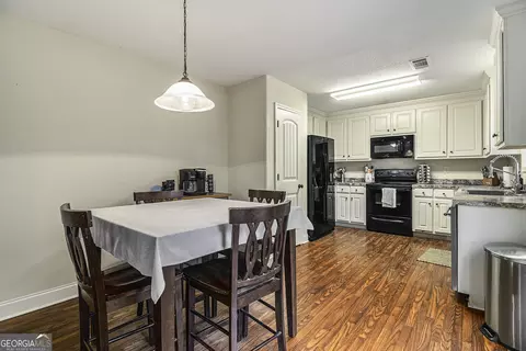 246 Falling Leaf Ln, Winder, GA 30680 photo 9