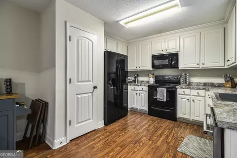 246 Falling Leaf Ln, Winder, GA 30680 photo 10