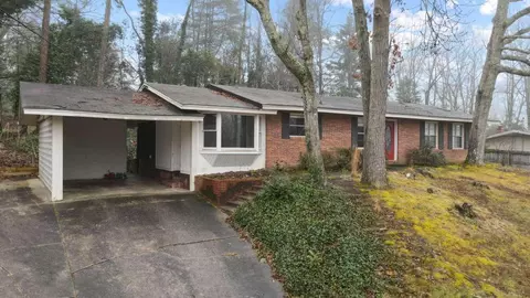 1025 Tanglewood Ave, Gainesville, GA 30501