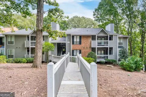 126 Warm Springs Cir, Roswell, GA 30075