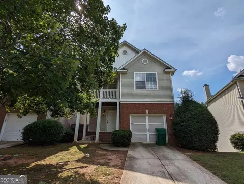 716 Shadow Lake Dr, Lithonia, GA 30058
