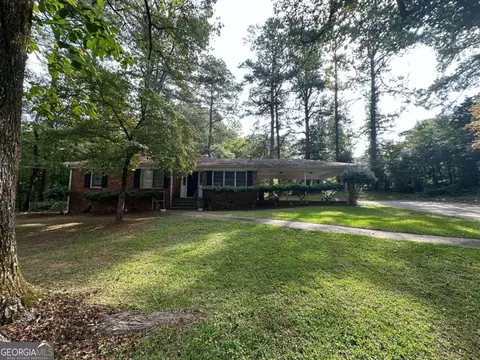 5941 Dunn Rd SW, Mableton, GA 30126