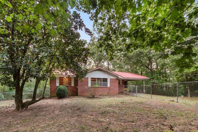 209 Deer Park Ln, Calhoun, GA 30701