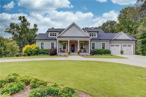 4566 Peckerwood Rd, Gillsville, GA 30543